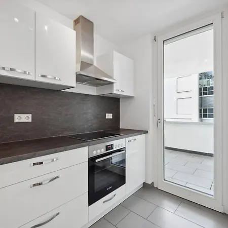 Exquis Design 2br Bauhaus I Balkon I Parkplatz I Top-lage I Mercedes-benz I Kinderbetten * Böblingen