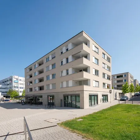 Apartman Exquis Design 2br Bauhaus I Balkon I Parkplatz I Top-lage I Mercedes-benz I Kinderbetten