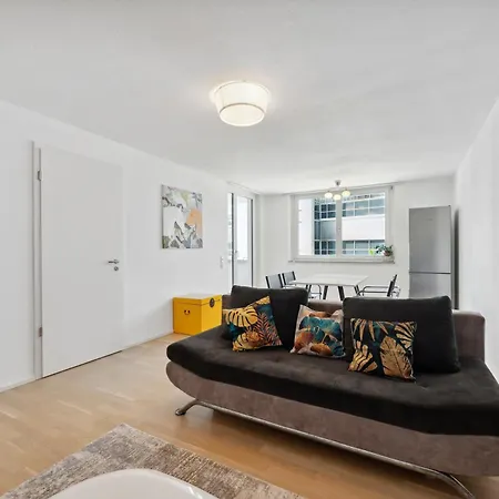 Apartman Exquis Design 2br Bauhaus I Balkon I Parkplatz I Top-lage I Mercedes-benz I Kinderbetten *